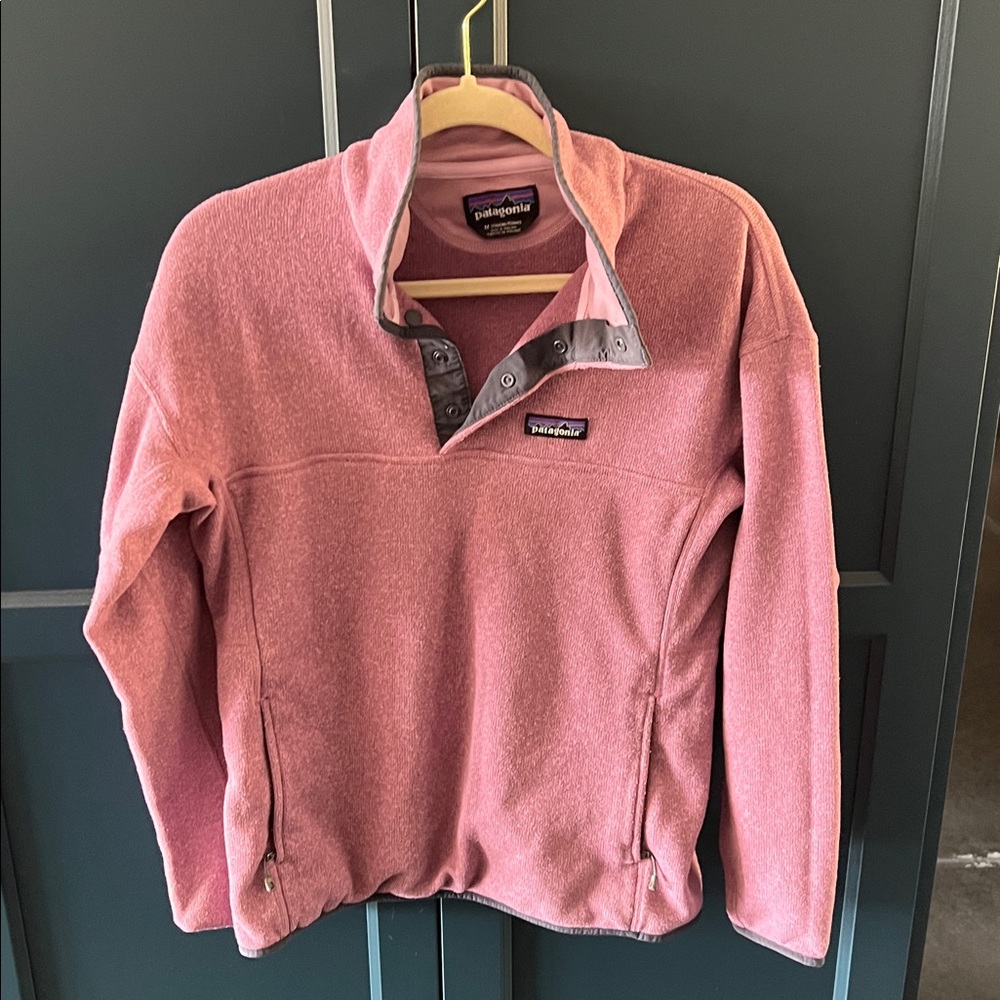 Patagonia purple Quarter-Zip with front pockets. Size m